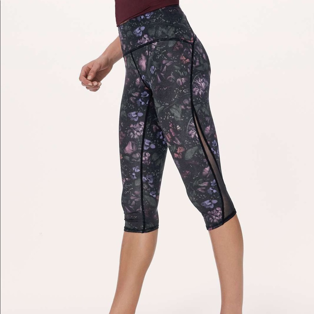 Lululemon Frozen Flourish Train Times Crop